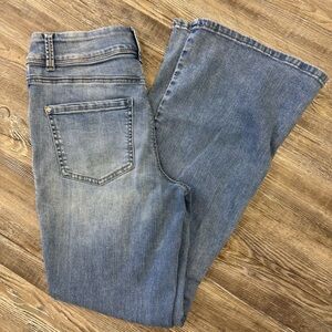 Maurices Everflex Flare Size 8S